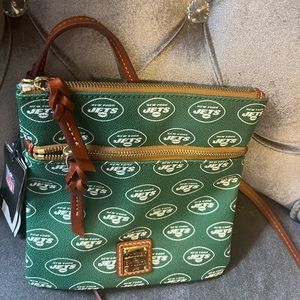 Dooney and Bourke Jets Cross body purse